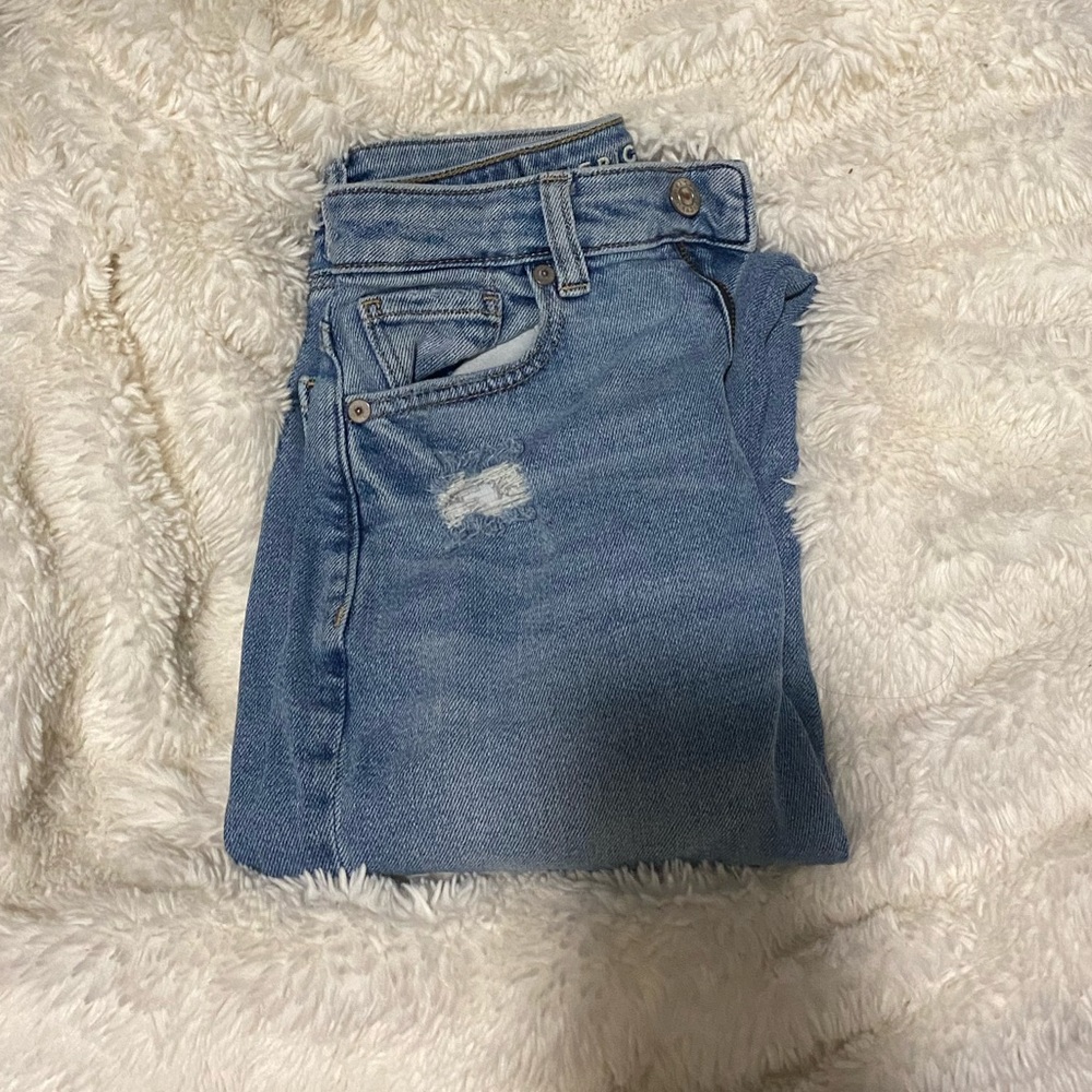 American Eagle Mom Jeans
